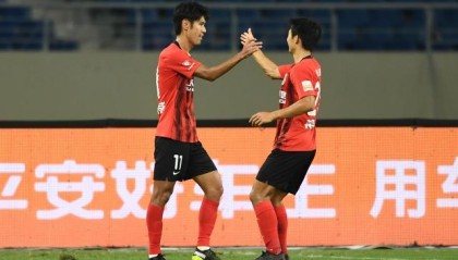 足球-2战8球！莱科激活海港攻击群 本土球员扛进攻大旗