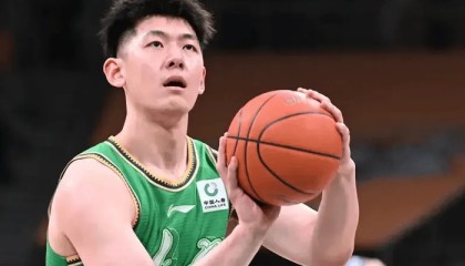 足球-张陈治锋被弃用原因！挡拆+得分能力不强，莱迪出价值后难重用！|辽宁|吴昌泽|篮板|CBA|太行_新浪体育_新浪新闻